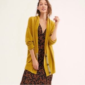 Free People | Oversized Slouchy Cardigan (Mustard color)